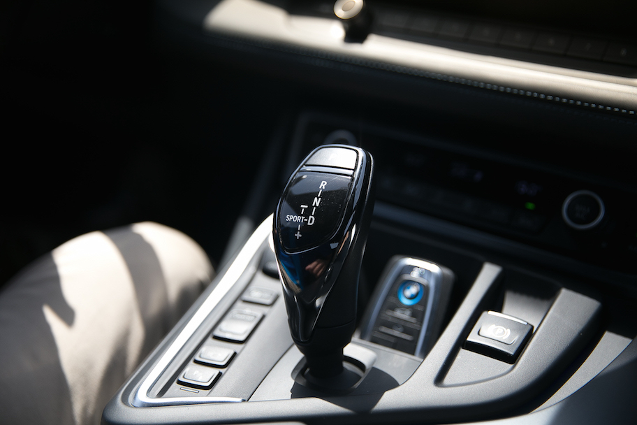 Mit dem BMW i8 elektrifiziert durch Dubai und die Wüste Automobile BMWAG BMWi Cars Dirk PepperAndGold Fahrbericht FreudeAmFahren SheerDrivingPleasure SilentBeast Testdrive Testbericht Test Fahrbericht Technische Daten kaufen