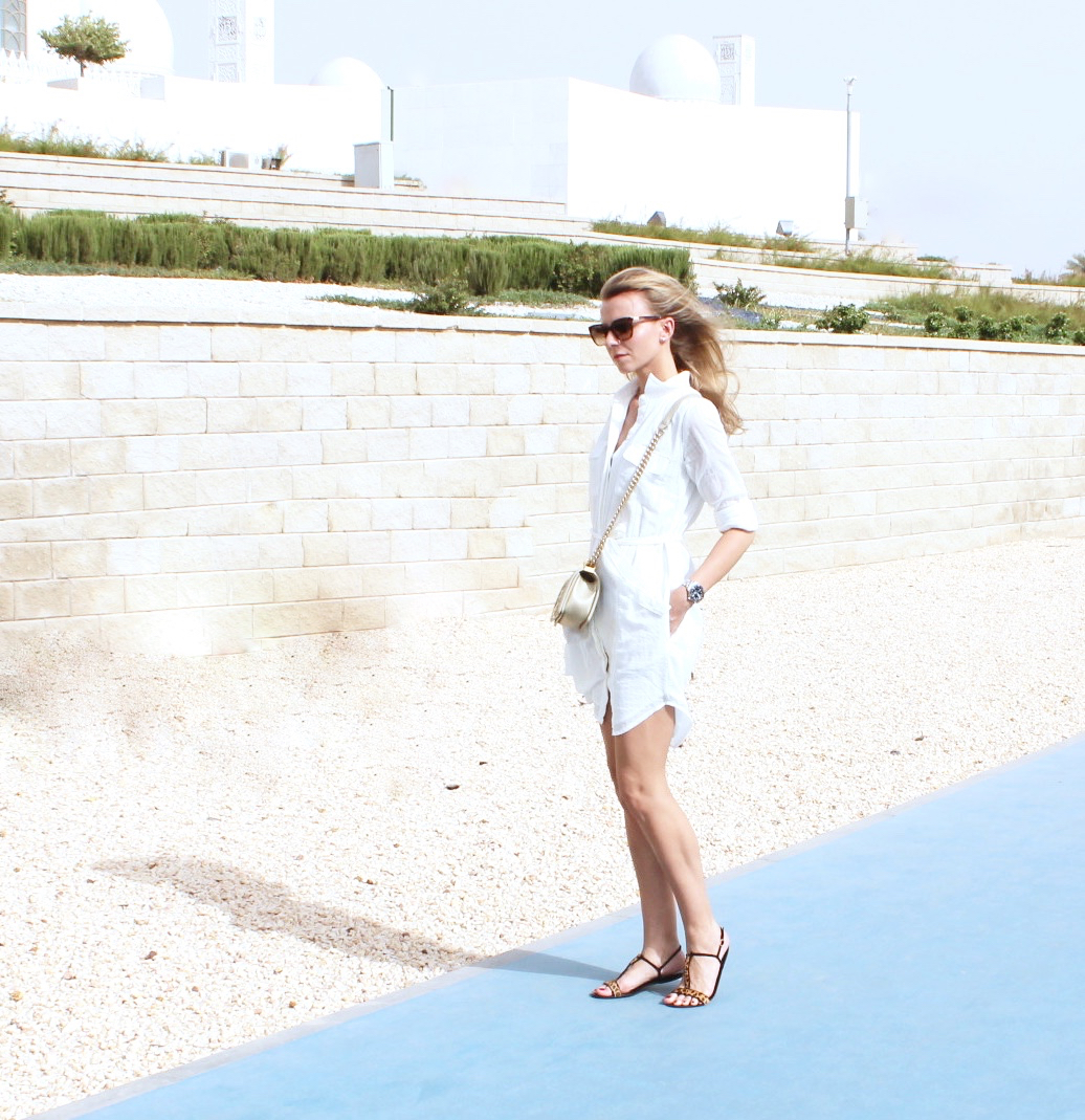 Abu Dhabi Outfit mit dem GAP Hemdblusenkleid Sommer Summer Fashion Mode Jennifer GAP Zara Channel Lifestyle PepperAndGold Dubai UAE VAE GrandMosque Kleid Bluse Skirt Shirt Gucci BoyBag Boy