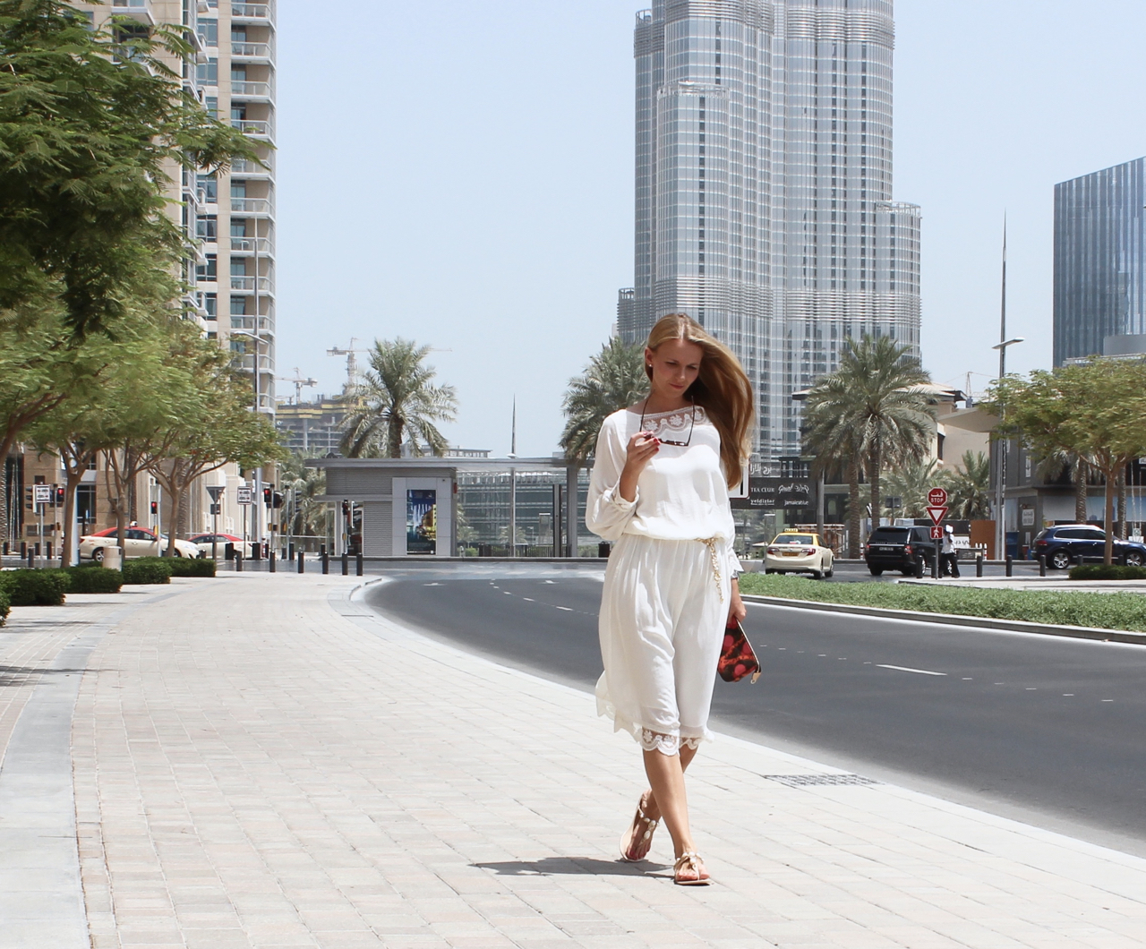 Throwback Outfit Downtown Dubai Jennifer PepperAndGold UAE VAE Emirates Fashion Zara BestSecret LV LouisVuitton
